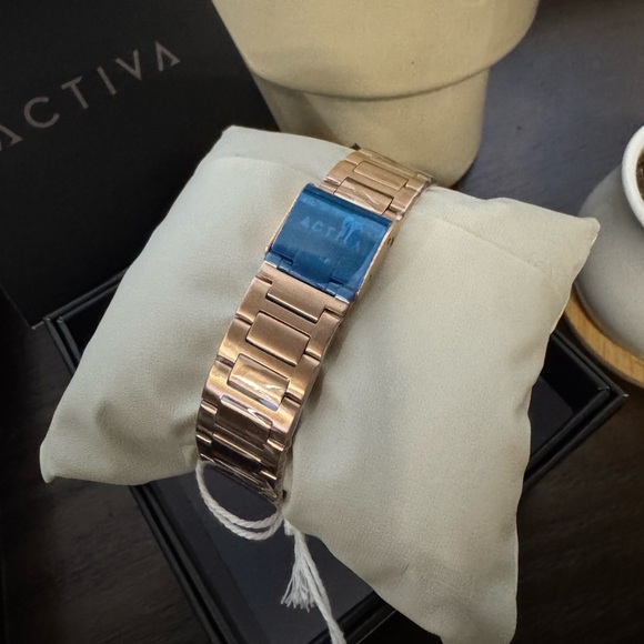 Activa Vintage X Invicta Women\'s Digital Watch - 37mm, Rose Gold (ACW1474-001) main image 5